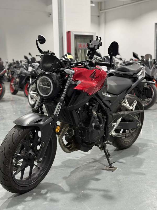 二手本田CB 400F(海外)