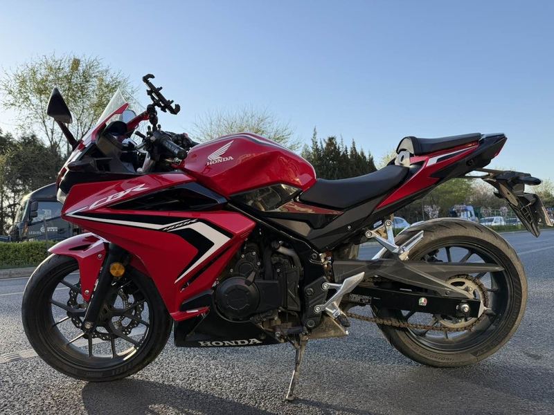 二手本田CBR400R
