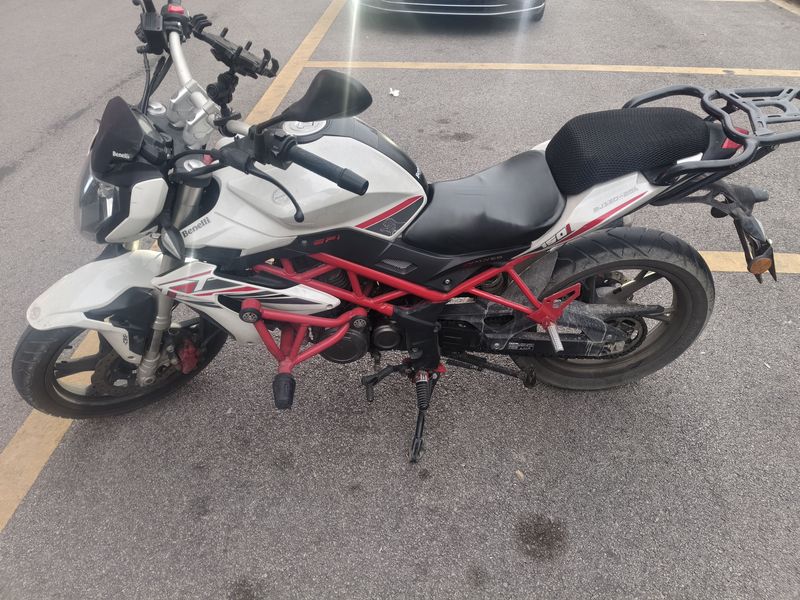 二手贝纳利红宝龙 TNT150i