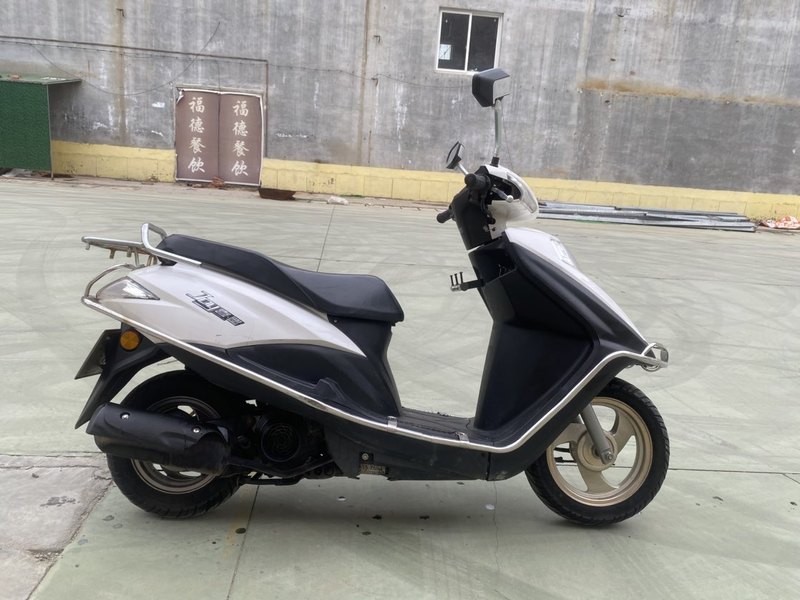 二手五羊本田SCR 喜鲨125