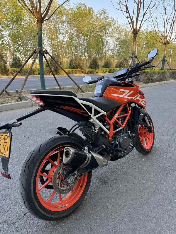 二手KTMR2R390 Duke
