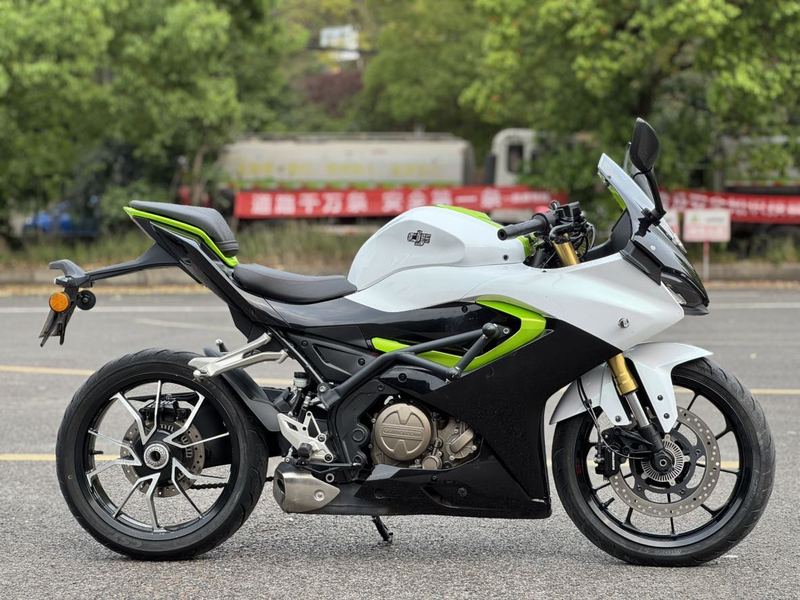 二手QJMOTOR赛250