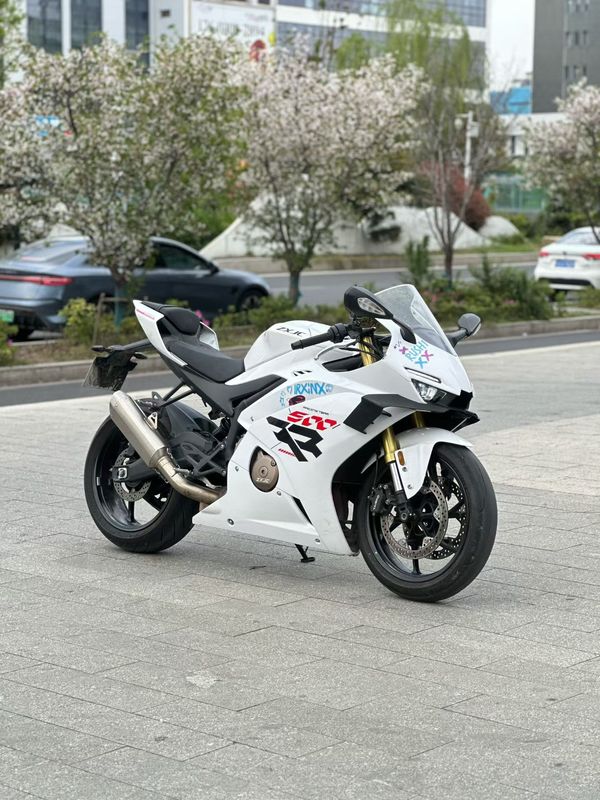 二手张雪机车500RR