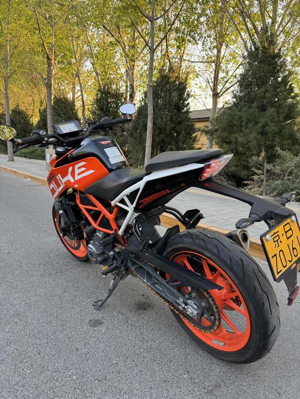 二手KTMR2R390 Duke