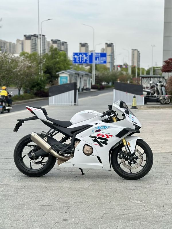 二手张雪机车500RR