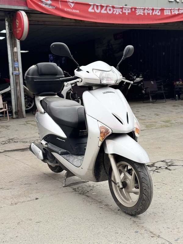 二手五羊本田SCR110 佳御