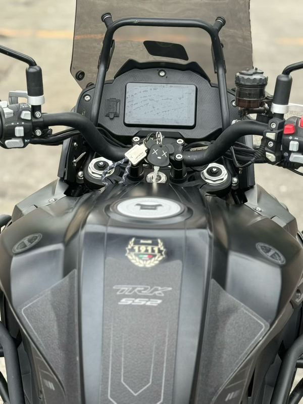 二手贝纳利TRK552