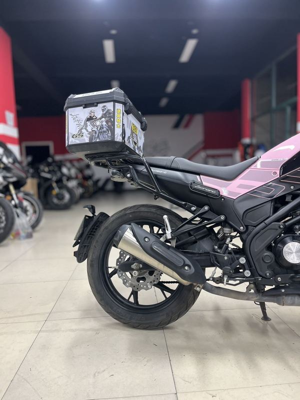 二手贝纳利幼狮 Leoncino 150