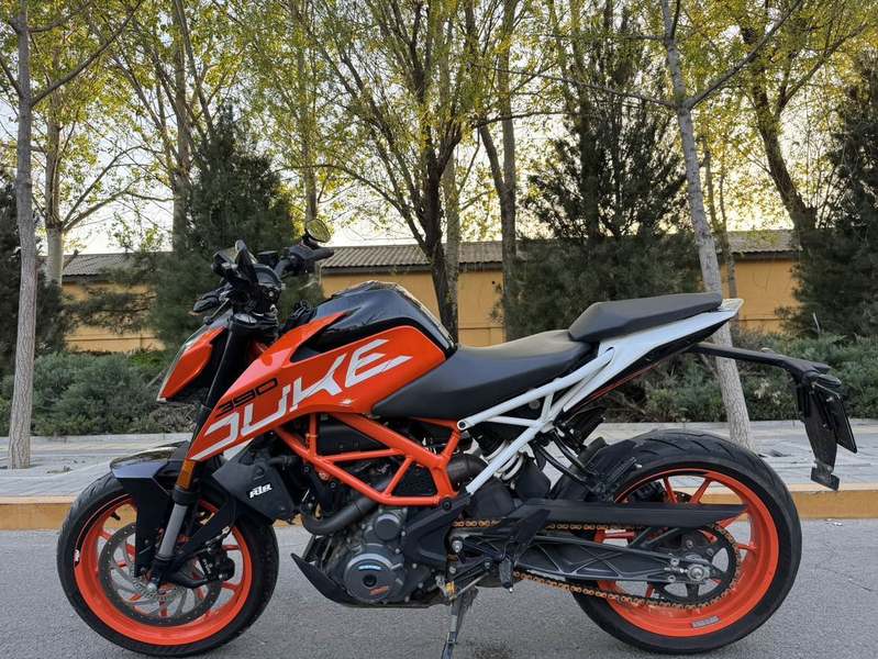 二手KTMR2R390 Duke