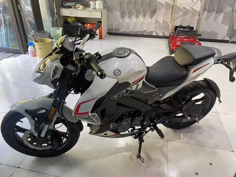 二手贝纳利小迅龙 BN150S