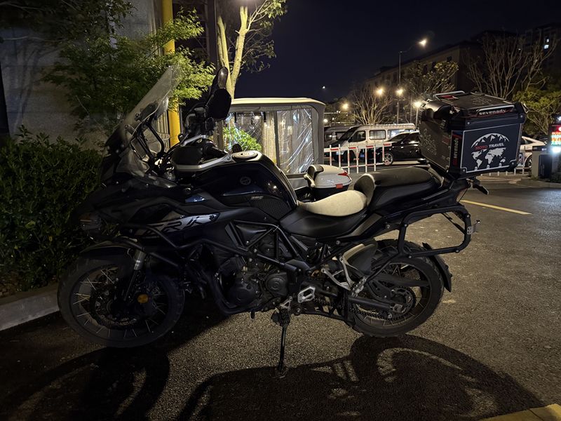 二手贝纳利金鹏 TRK502