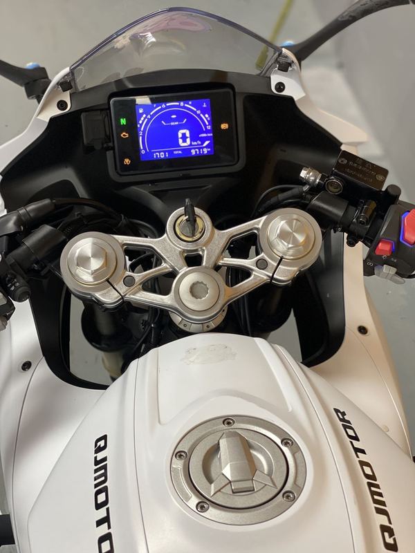 二手QJMOTOR赛250