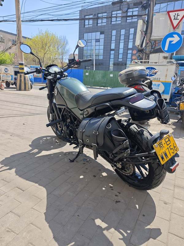 二手贝纳利幼狮 Leoncino 500