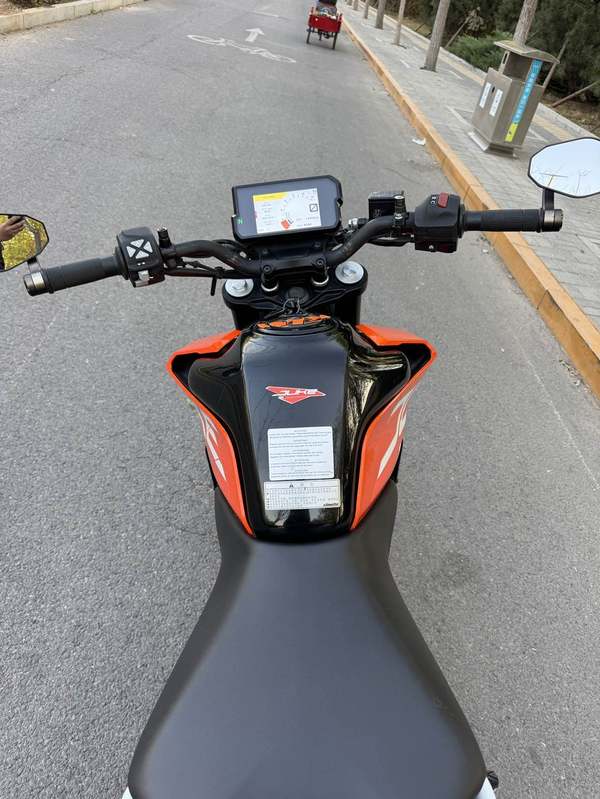 二手KTMR2R390 Duke