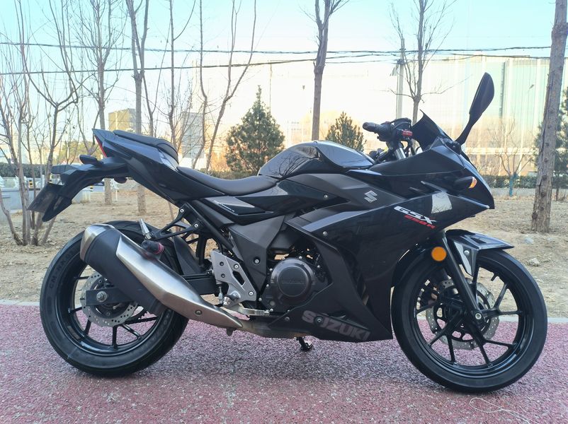 二手豪爵铃木GSX250R
