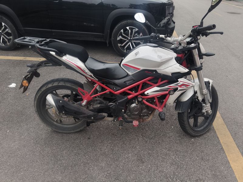 二手贝纳利红宝龙 TNT150i