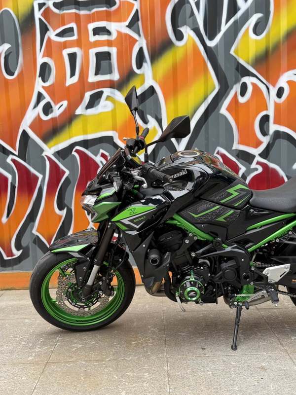 二手川崎Z900
