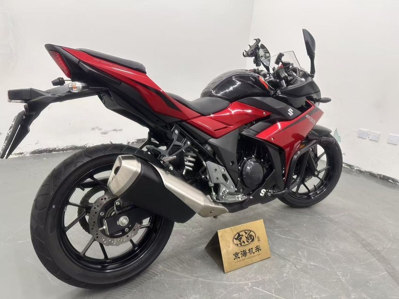 二手豪爵铃木GSX250R