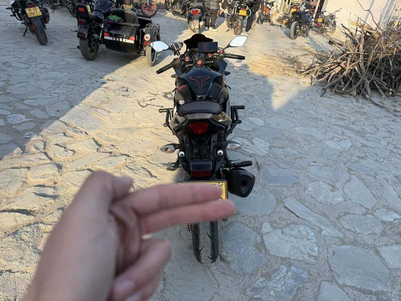 二手豪爵铃木GSX250R