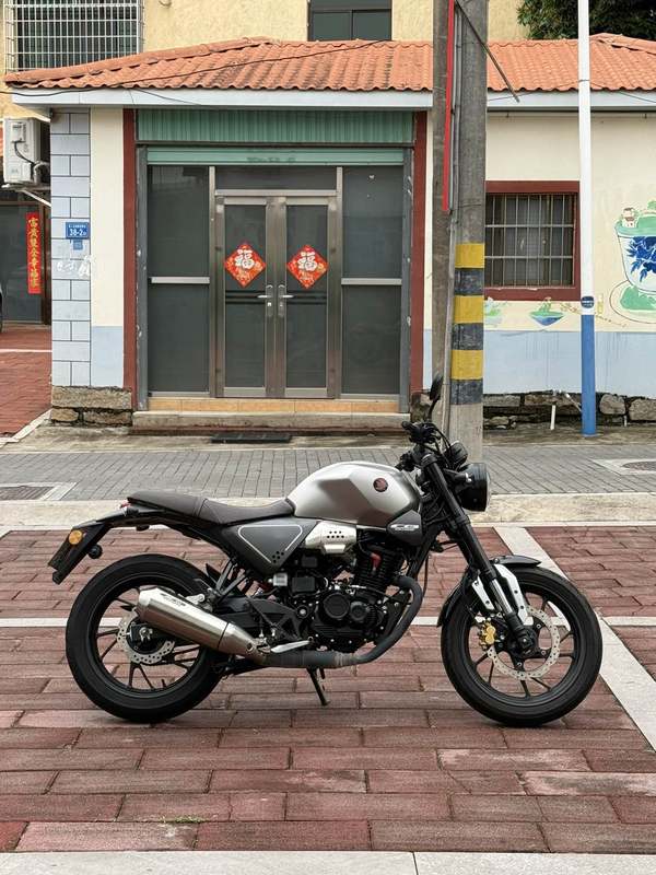 二手五羊本田鸷道 CB190SS