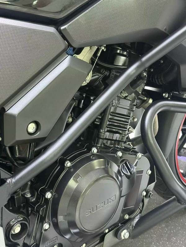 二手豪爵铃木DL250