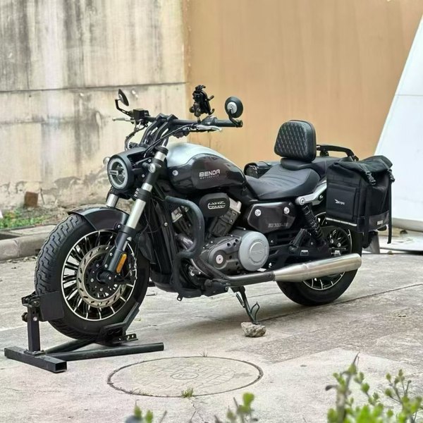 二手奔达Rock300 灰石