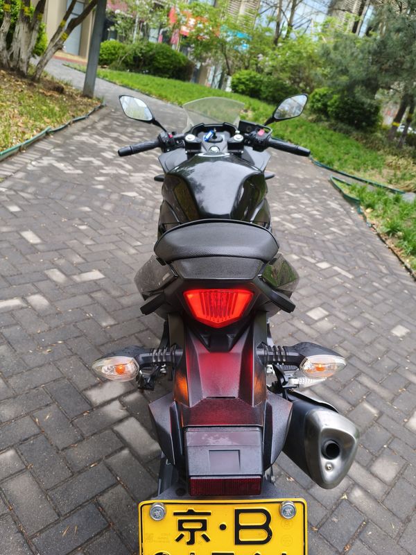 二手豪爵铃木GSX250R