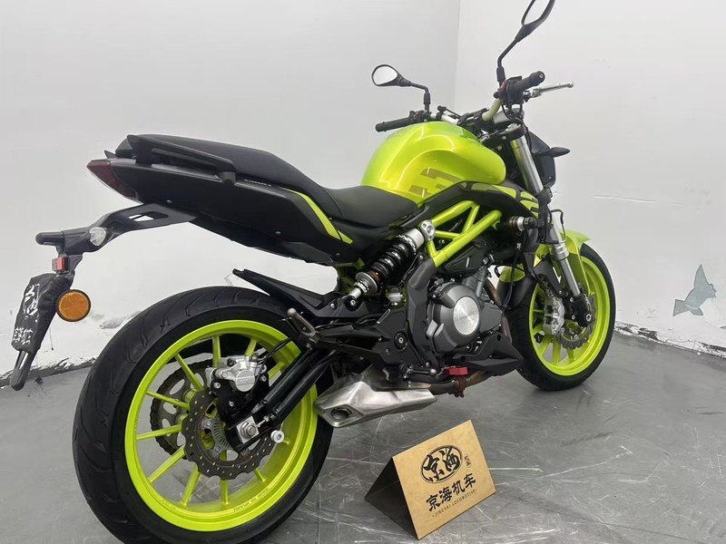 二手贝纳利蓝宝龙 BN302S