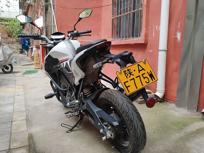 二手贝纳利小迅龙 BN150S