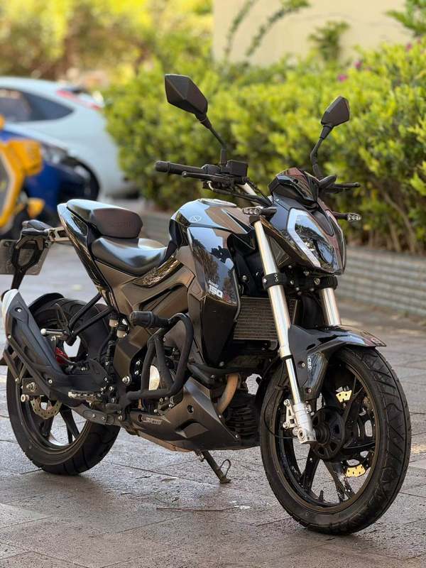 二手贝纳利小迅龙 BN150S