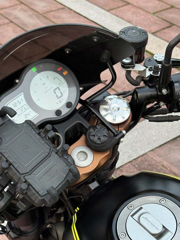 二手贝纳利幼狮 Leoncino 500