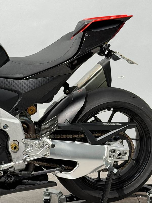 二手阿普利亚RSV4