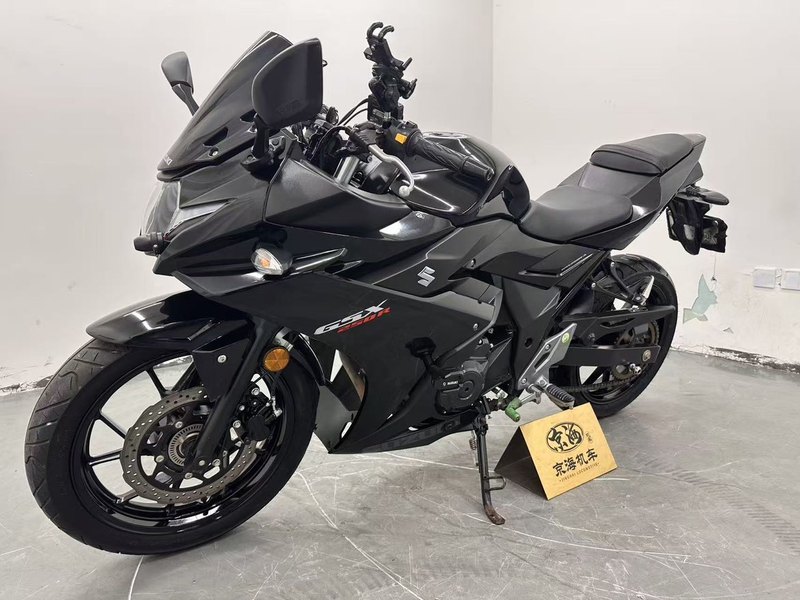 二手豪爵铃木GSX250R