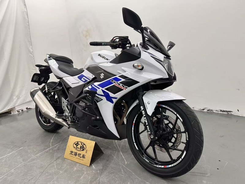 二手豪爵铃木GSX250R