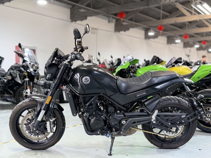 二手贝纳利幼狮 Leoncino 500