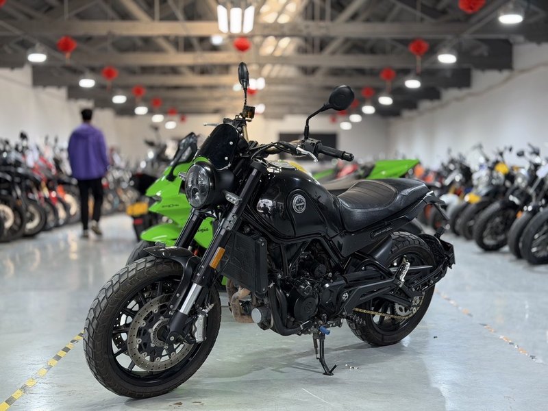 二手贝纳利幼狮 Leoncino 500