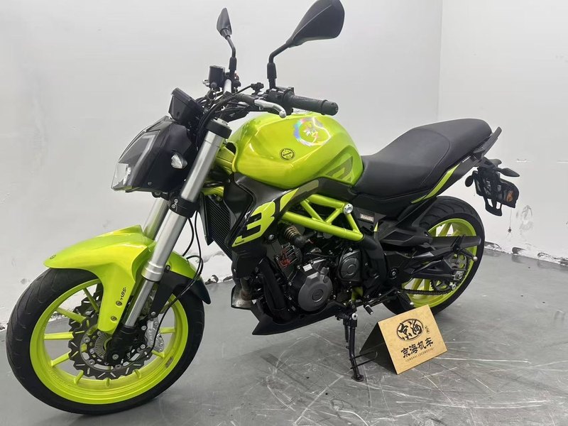 二手贝纳利蓝宝龙 BN302S