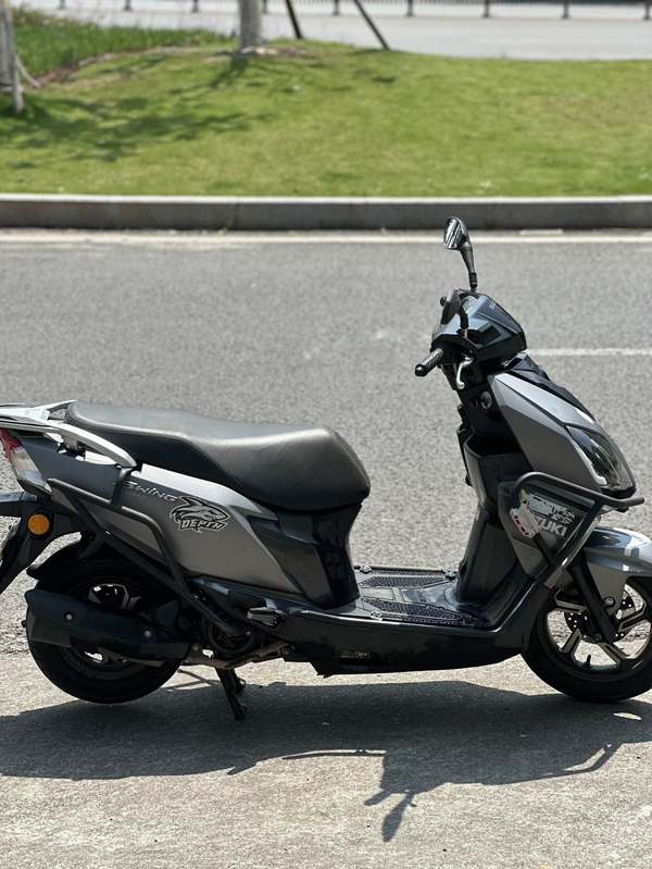 二手济南铃木UY125