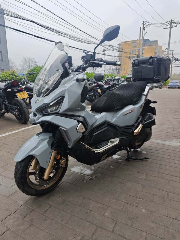 二手三阳哈士奇 Husky ADV150
