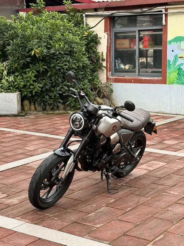 二手五羊本田鸷道 CB190SS