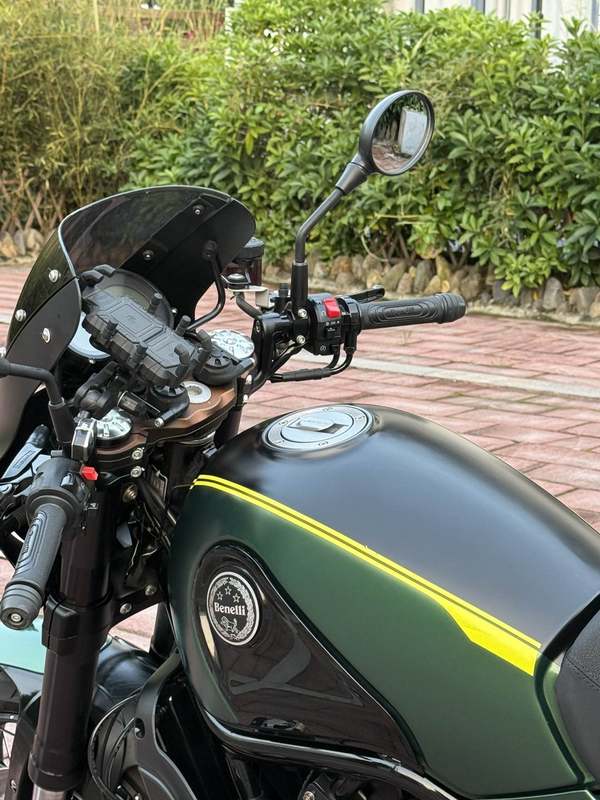 二手贝纳利幼狮 Leoncino 500