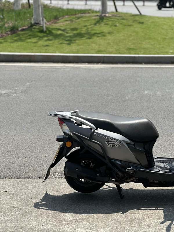 二手济南铃木UY125