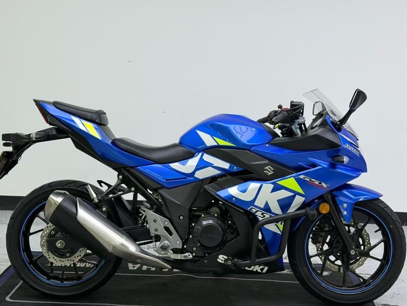 二手豪爵铃木GSX250R