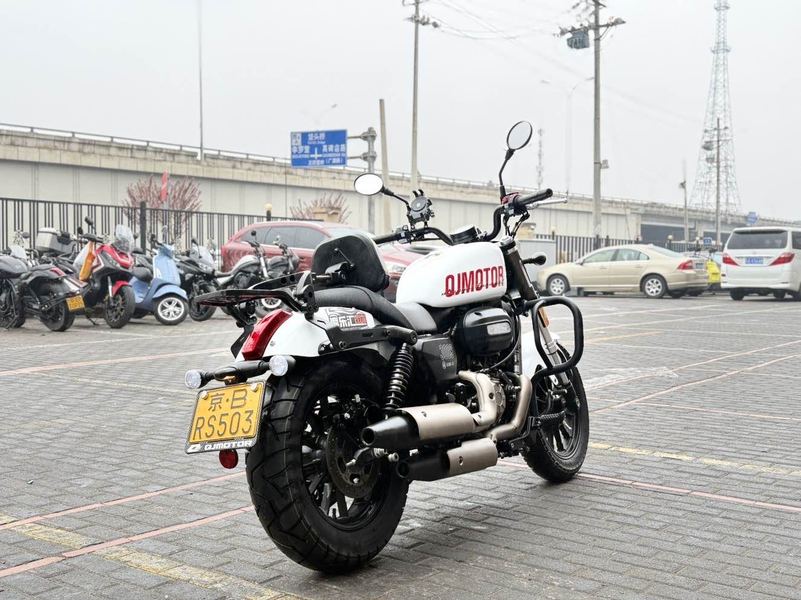 二手QJMOTOR闪300