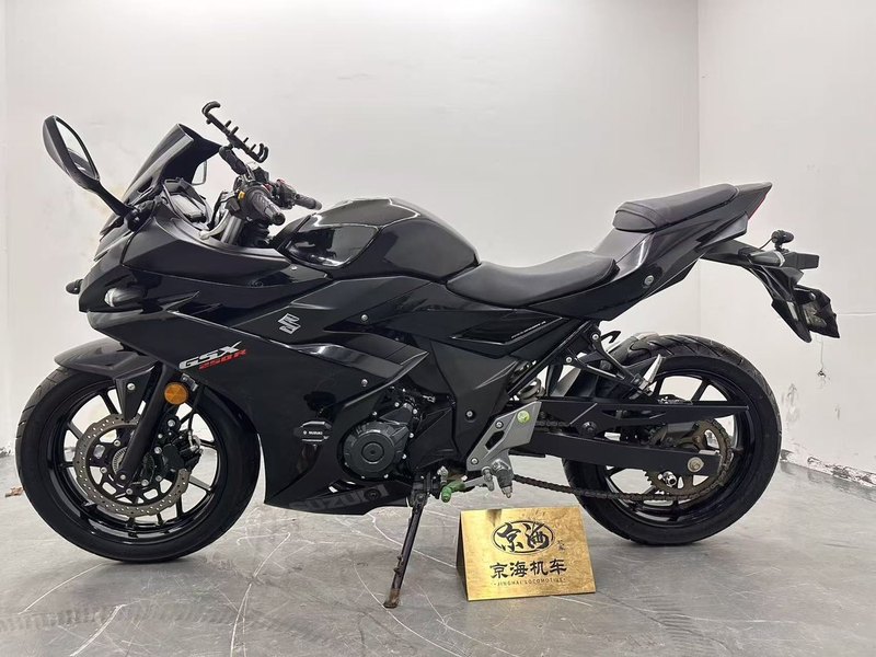 二手豪爵铃木GSX250R