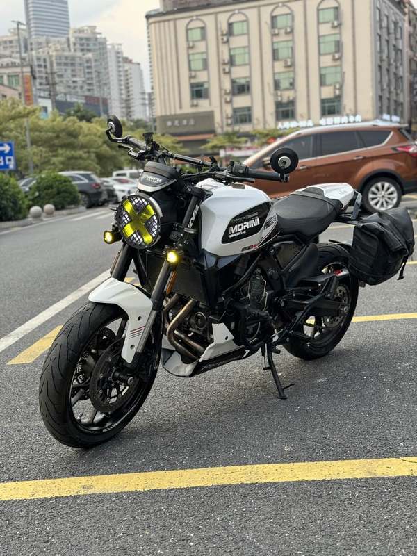 二手摩托莫里尼赛文佐6½