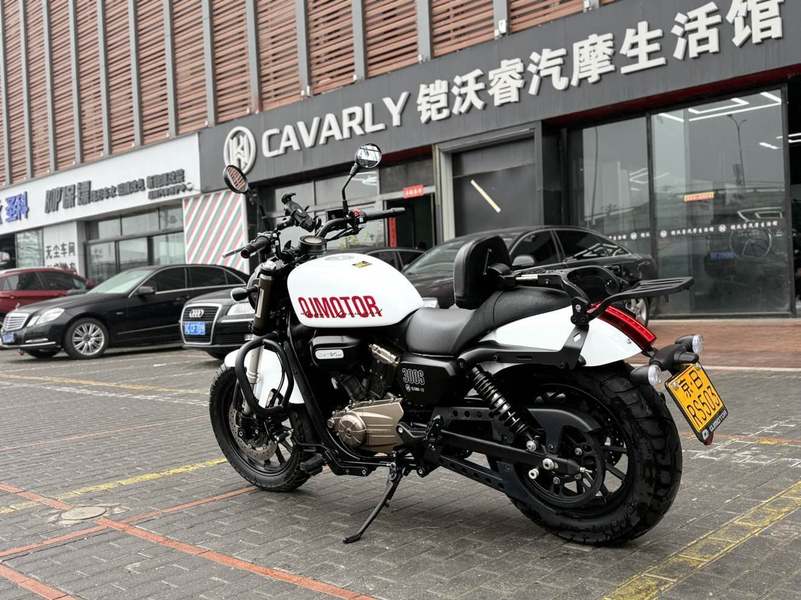 二手QJMOTOR闪300