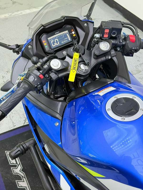 二手豪爵铃木GSX250R