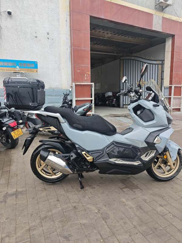 二手三阳哈士奇 Husky ADV150