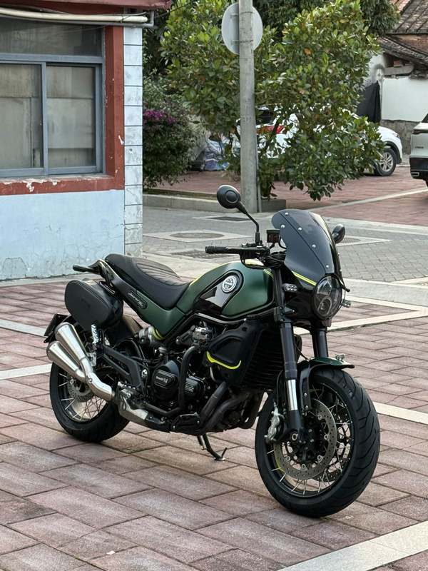 二手贝纳利幼狮 Leoncino 500